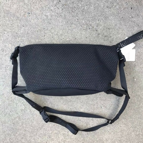 NWT Lululemon All Hours Belt Cross Body Bag - Picture 6 of 15